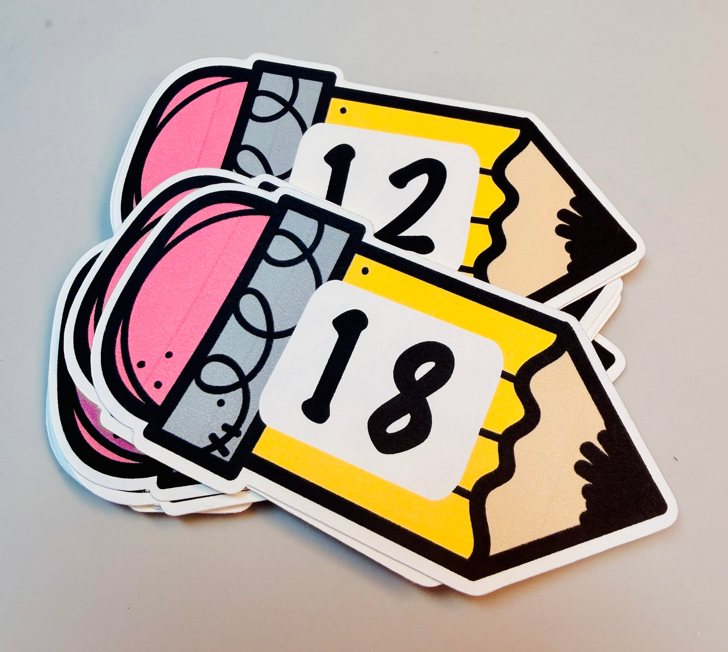 Pencil Desk Numbers 1-30 | Student Desk Labels | Classroom Desk Numbers